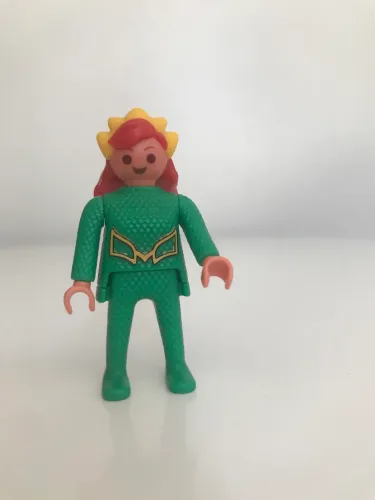 Boneco Playmobil DC/ Original Kinder Ovo/ Mera/ Aquaman