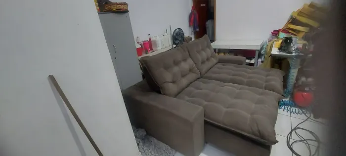 VENDE SE RETRÁTIL E RECLINÁVEL SEMI NOVO 