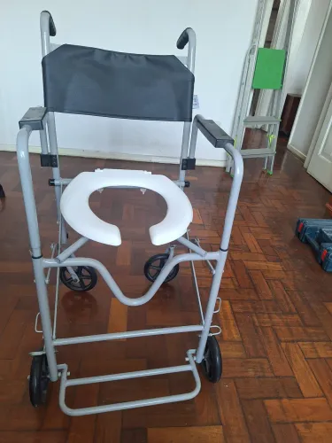 Cadeira higiênica 
