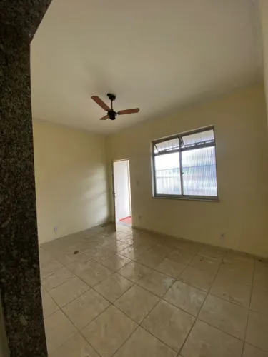 Alugo casa com 2 quartos em Ricardo de Albuquerque