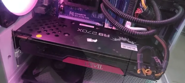 Computador r9