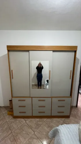 Vendo Guarda-roupa Casal