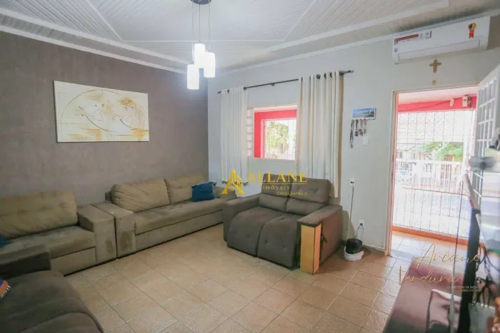 Casa à venda no Centro de Sorocaba, com 2 quartos