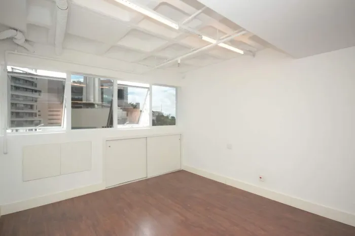 SALA PARA LOCAÇÃO NO BAIRRO VILA DA SERRA EM NOVA LIMA