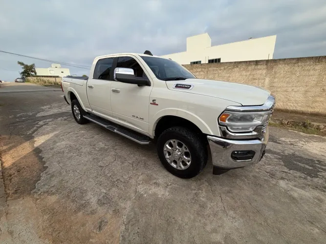 Ram 3500 Laramie 6.7 TB CD 4X4 Diesel 2022