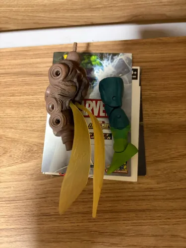 Marvel Legends BAF X-men Brood Queen e Puff Adder Vingadores