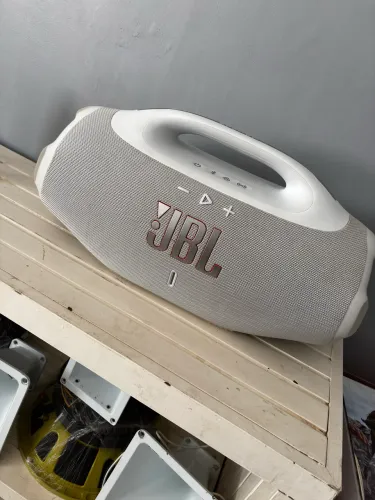 Jbl bomboox 4