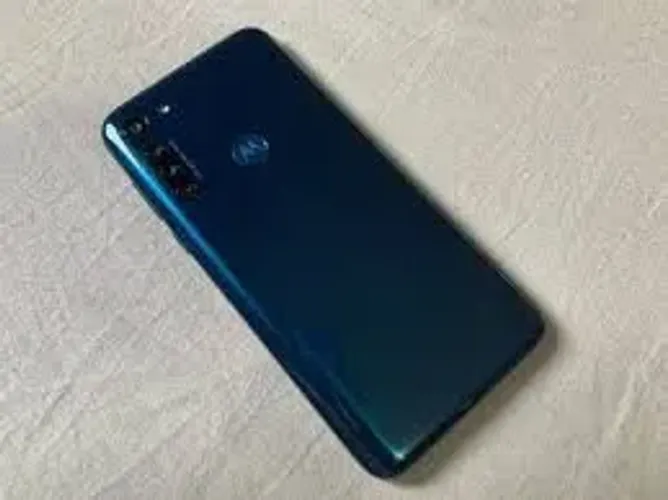 Moto g8 Power zero pra hojee 100$