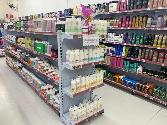 Vendo Gôndolas / prateleiras de aço para loja semi novas
