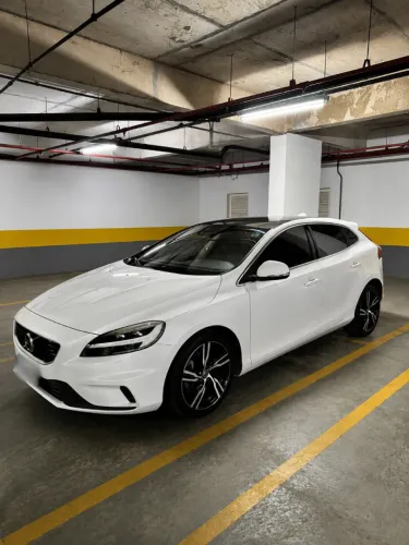 Volvo V40 T-5 R-design 2.0 Aut. 2019