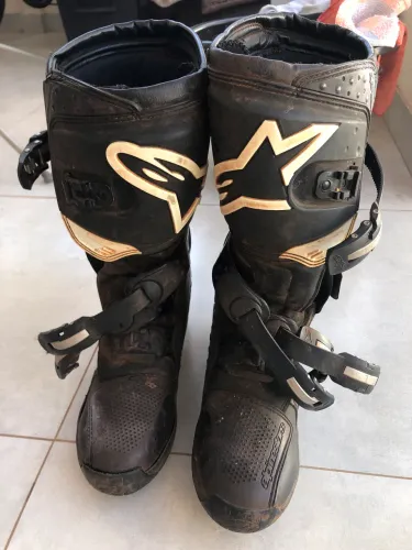 Bota alpinestars tech 3 semi nova 40/41