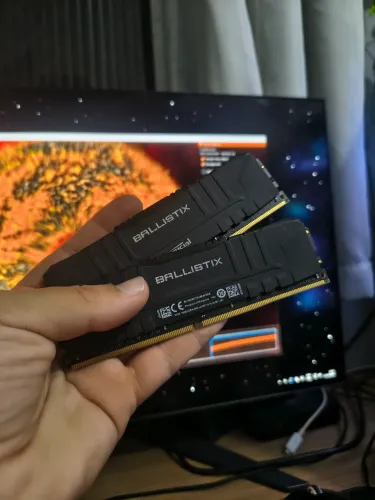 (2x16GB) DDR4 3000MHz Memória RAM Crucial Ballistix | Envio OLX Pay | Cartão | Entrego