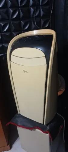 Ar-condicionado portátil Midea Tango 10.500 BTUs - 127V