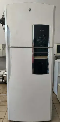 Geladeira GE duplex com painel digital externo 