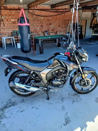 Dk 150 pouco usada