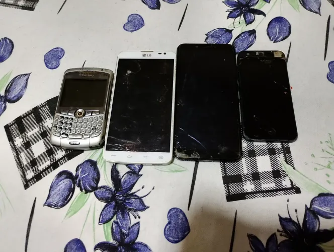 Celulares para retirada de peças 