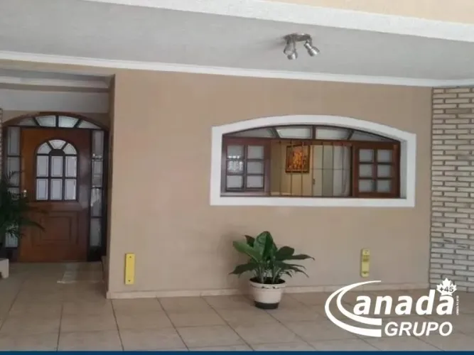 Sobrado A Venda No Jardim Dabril - 3 Quartos