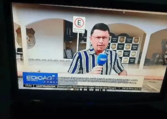 20 POLEGADAS MONITOR TV SAMSUMG SYNCMASTER 2033M, COM AÚDIO, MAS TELA LEVEMENTE COM FUNGOS