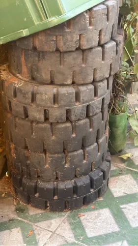 Pneu maciço de empilhadeira