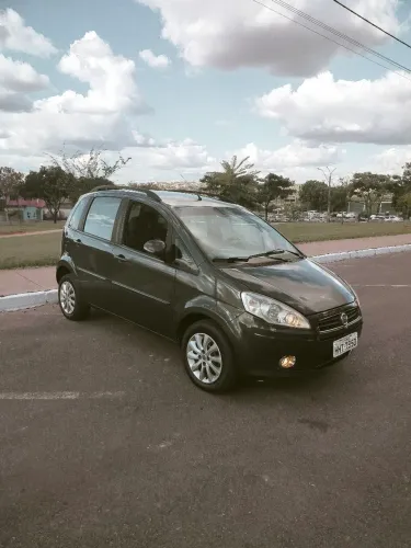 Fiat Idea Attractive 1.4 Fire Flex 8V 5P 2012