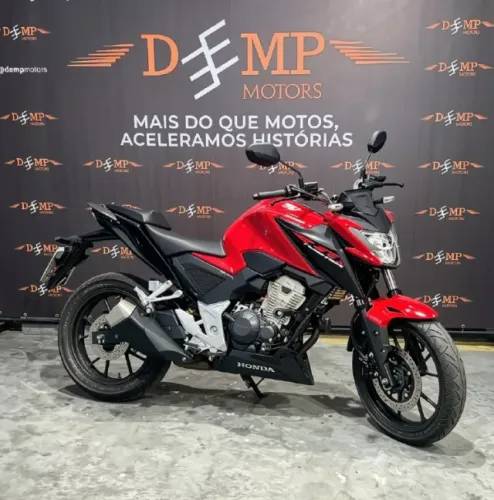 HONDA TWISTER CB300 F ABS 2024 - ÚNICO DONO