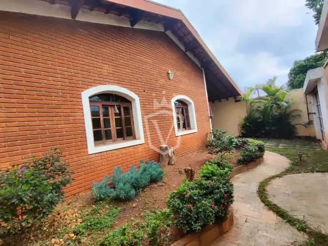 CASA TERREA À VENDA EM JUNDIAI - JARDIM SAMAMBAIA - SP