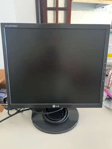 Monitor LG flatron