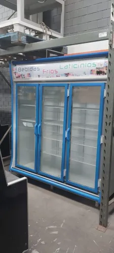 Expositor Gelopar 3 portas 127v.