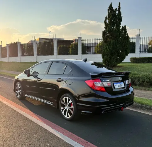 Honda Civic Sedan LXR 2.0 Flexone 16V Aut. 4P 2015