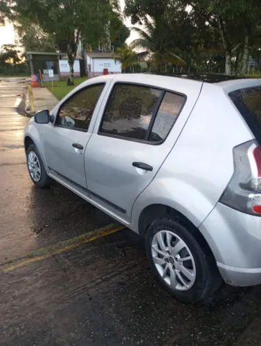 Renault Sandero Authentique Hi-flex 1.0 16V 5P 2014