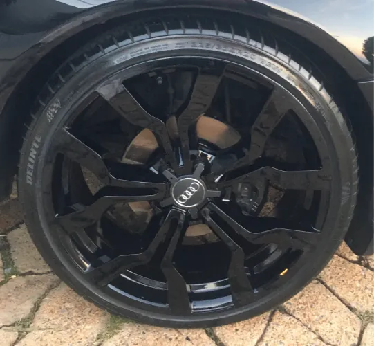 Rodas Audi R8 5/100 Em perfeito estado sem reformas com Pneus 225/35/20 Novíssimos. 