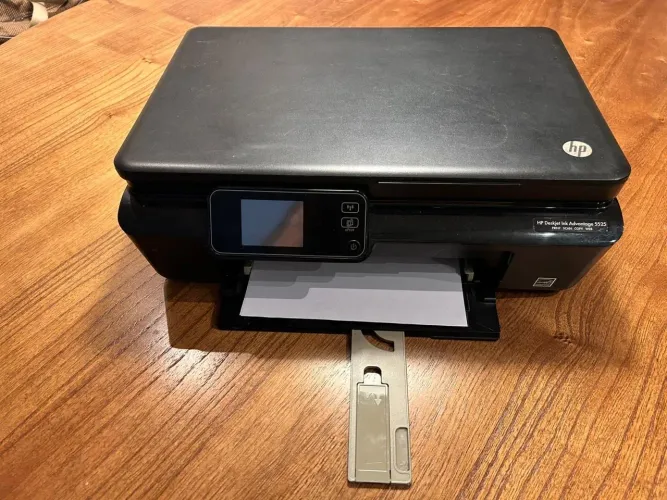 Impressora HP Deskjet Ink Advantage 5525