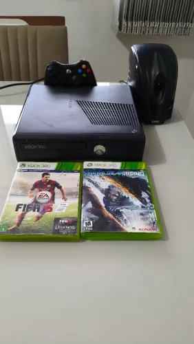 Xbox 360 slim somente retirar em mãos.