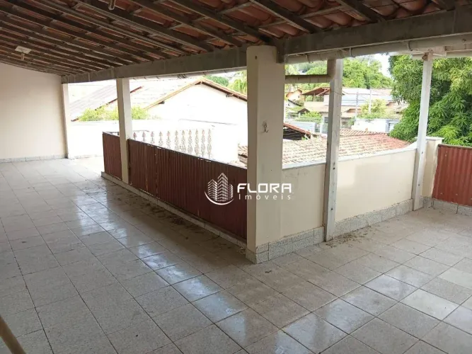 Casa com 4 dormitórios à venda, por R$ 565.000 - Itaipu - Niterói/RJ