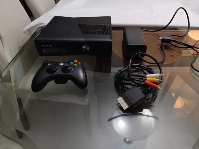 Xbox 360 250gb+turtle beach xl1