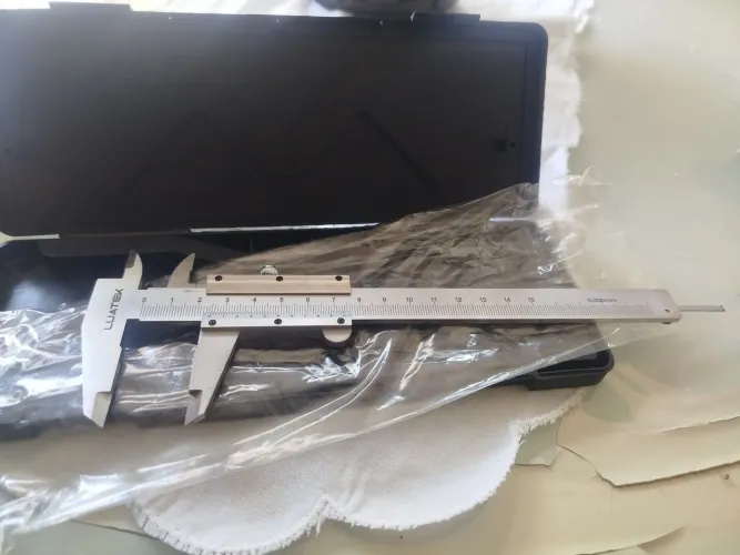 Vende-se um paquímetro novo 