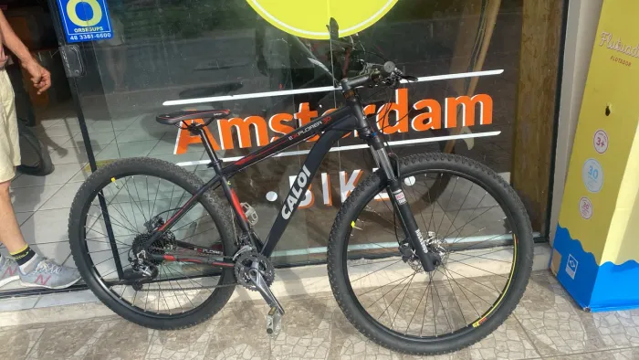 Bike Caloi Explorer 30 Aro 29 Suspensão RockShox
