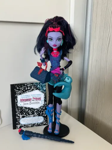 Monster High - JANE BOOLITTLE