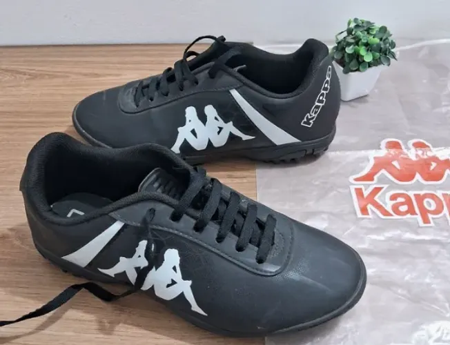 Chuteira society kappa torpedo - Tamanho 40 (ideal para pé 39) - Usada 2 vezes