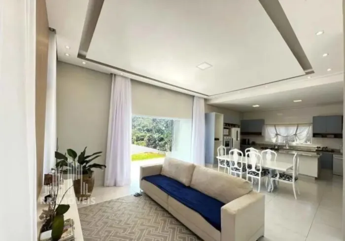 RR9631 Chácara 200m² CONDOMÍNIO BARCELONA - OPORTUNIDADE - 4 Suítes 2 Vagas - Mairinque, S