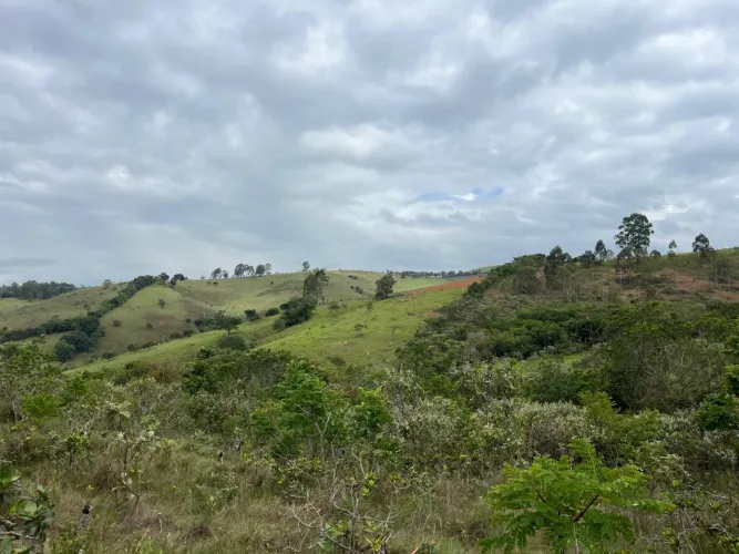 Fazenda BAIXO PREÇO 420 mil metros com nascente e energia