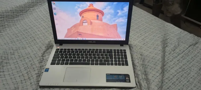 NOTEBOOK ASUS I5 4°G TUDO FUNCIONANDO USADO POUCAS VEZES