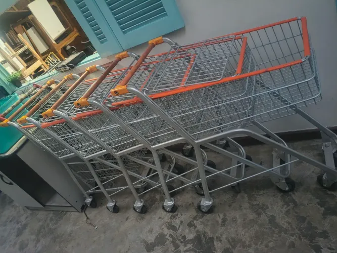 Carrinho para supermercado  9 unidades 