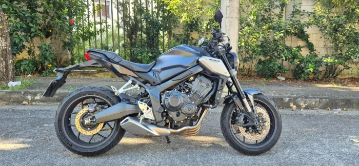 Honda CB650R 2024 Único Dono