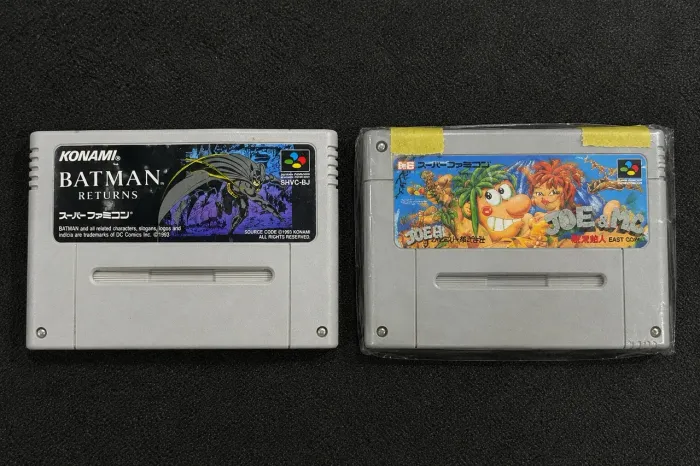 Lote 2 jogos de sfc Joe & Mac e Batman