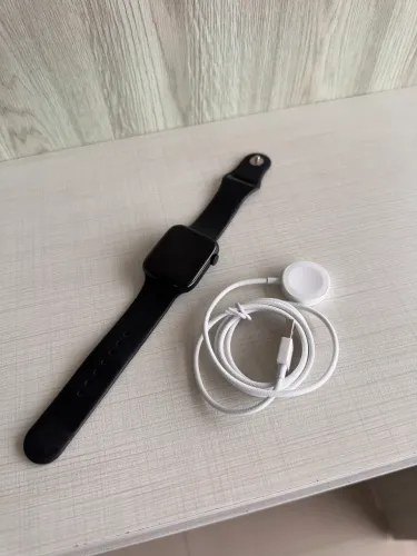 Apple Watch SE 2 44mm