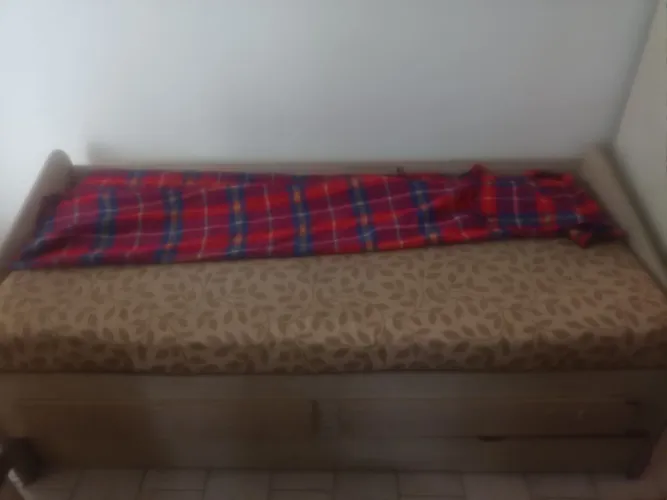 Doação de cama de solteiro