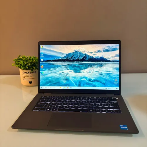 Notebook Dell Core i3 13ª Geração 16GB SSD NVMe FullHD Retroiluminado Bateria Excelente