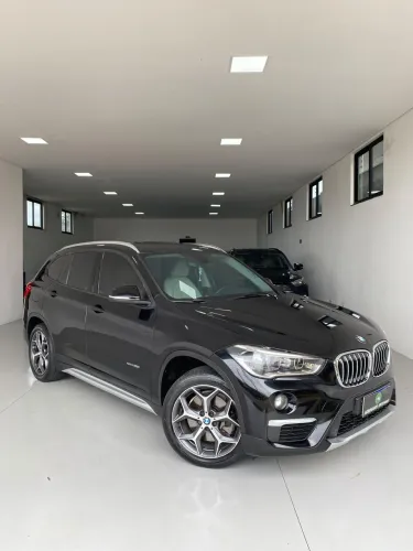BMW X1 Sdrive 20I X-line 2.0 TB Active Flex 2017