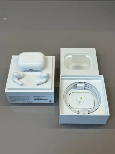 Apple AirPods Pro 2